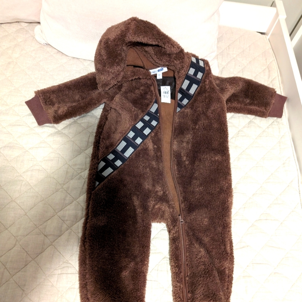 Star Wars Chewbacca | Chewie One Piece with hoodie. NWT Size 18-24 months